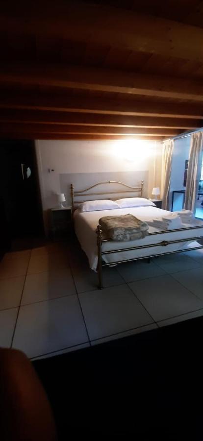 Un Loft Solo Per I Tuoi Occhi Apartment Bergamo Bagian luar foto