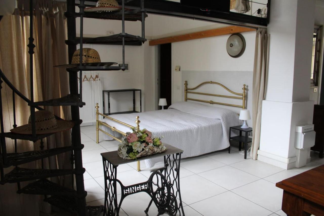 Un Loft Solo Per I Tuoi Occhi Apartment Bergamo Bagian luar foto